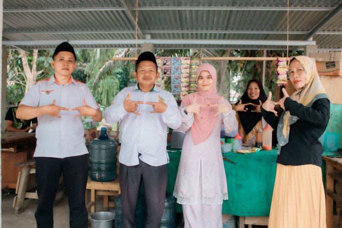 Pendamping Provinsi dari MAN 4 Batang Hari Perkuat Program Kantin Halal Madrasah