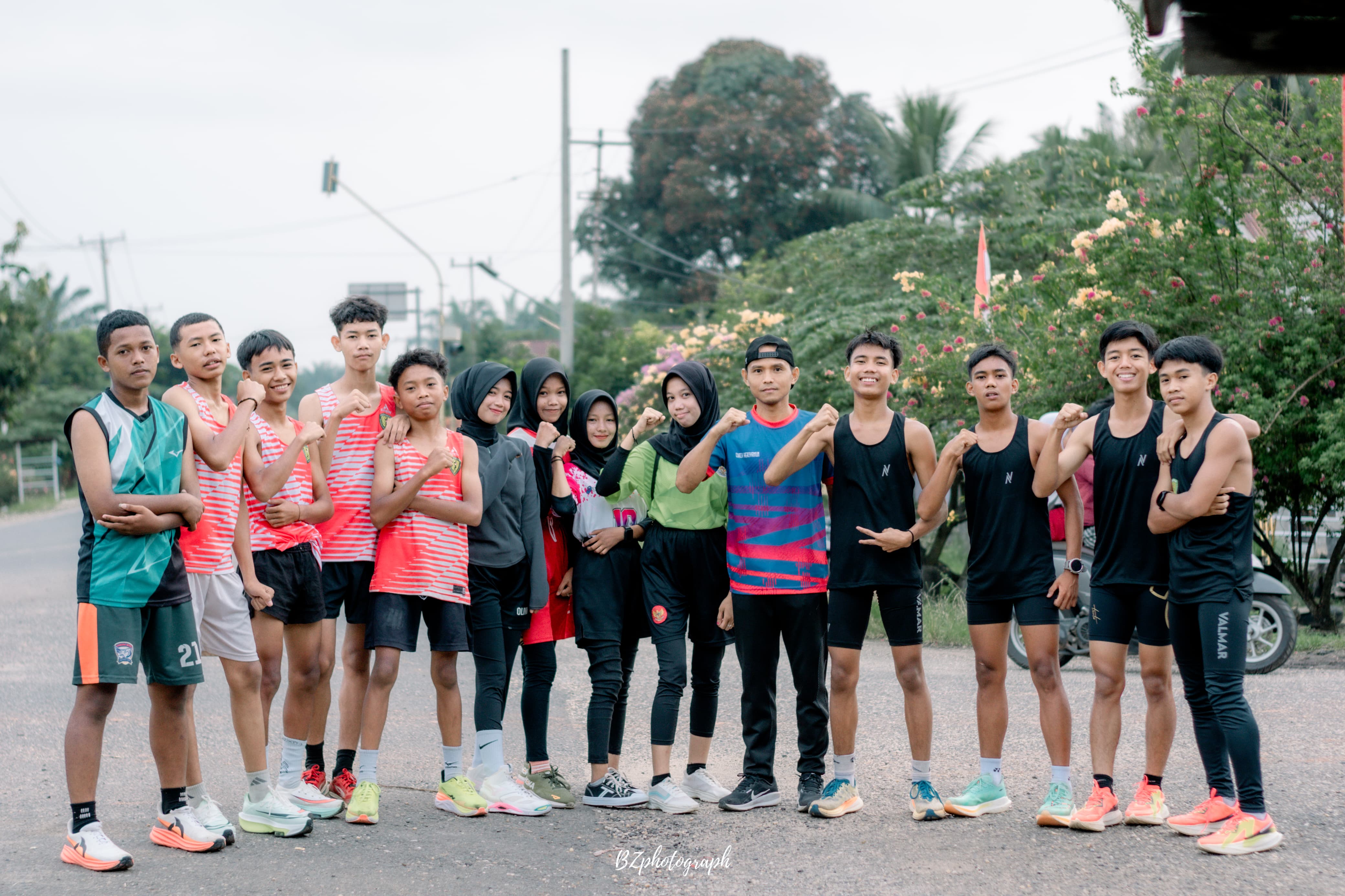 MAN 4 Batang Hari Tembus Puncak: Ungguli Lomba Maraton Se-Kecamatan Muara Tembesi!
