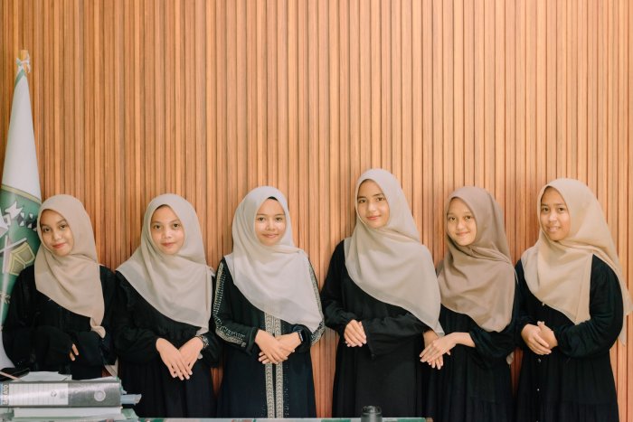 Melodi dan Gerak Muda: MAN 4 Batang Hari Semangat Lomba di Harlah Ke-10 MAN IC Siak